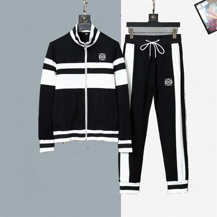 Picture of Loewe Sweater Suits _SKULoeweM-3XL12yr0540615
